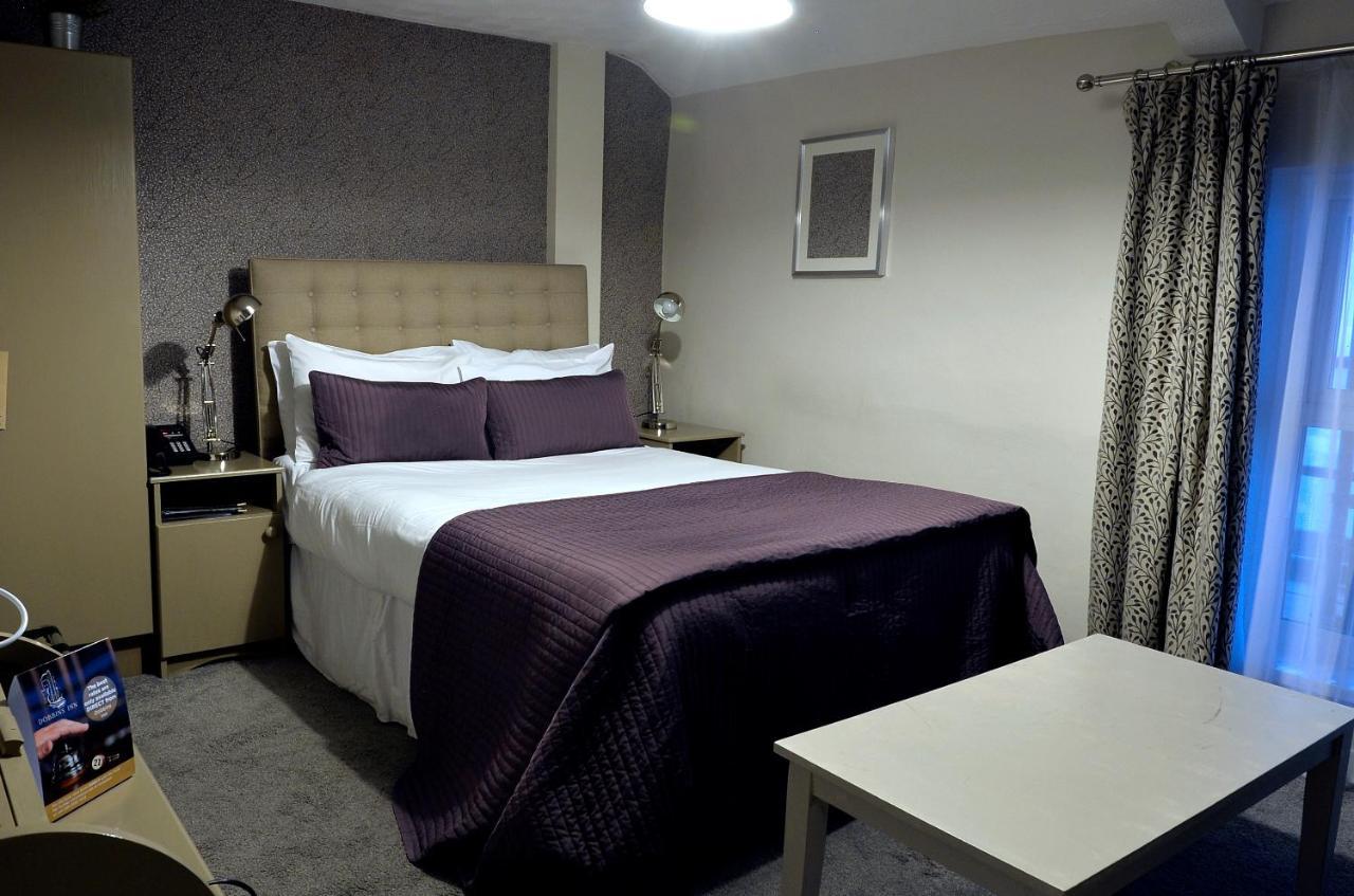 Dobbins Inn Каррикфергус Экстерьер фото